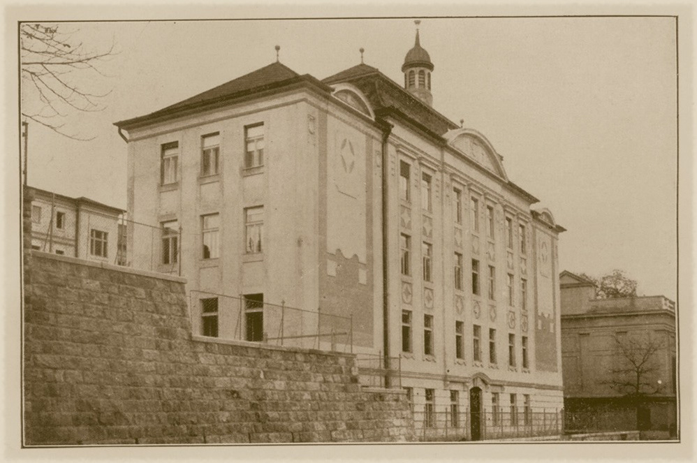 Angéla 1930-as évek eleje
