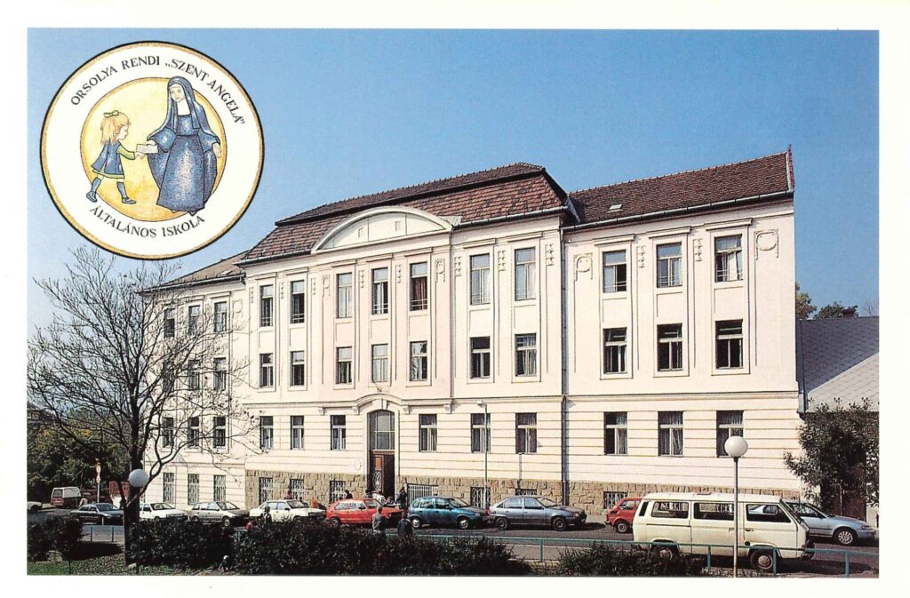 Az iskola épülete 1994-ben